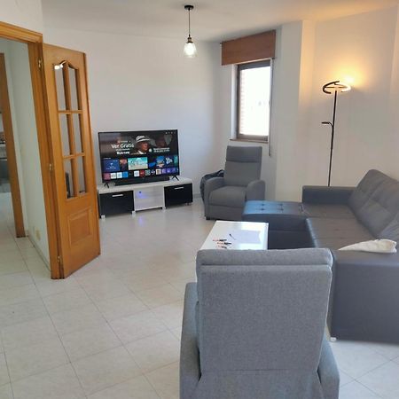 Jaen Apartment Понферада Екстериор снимка