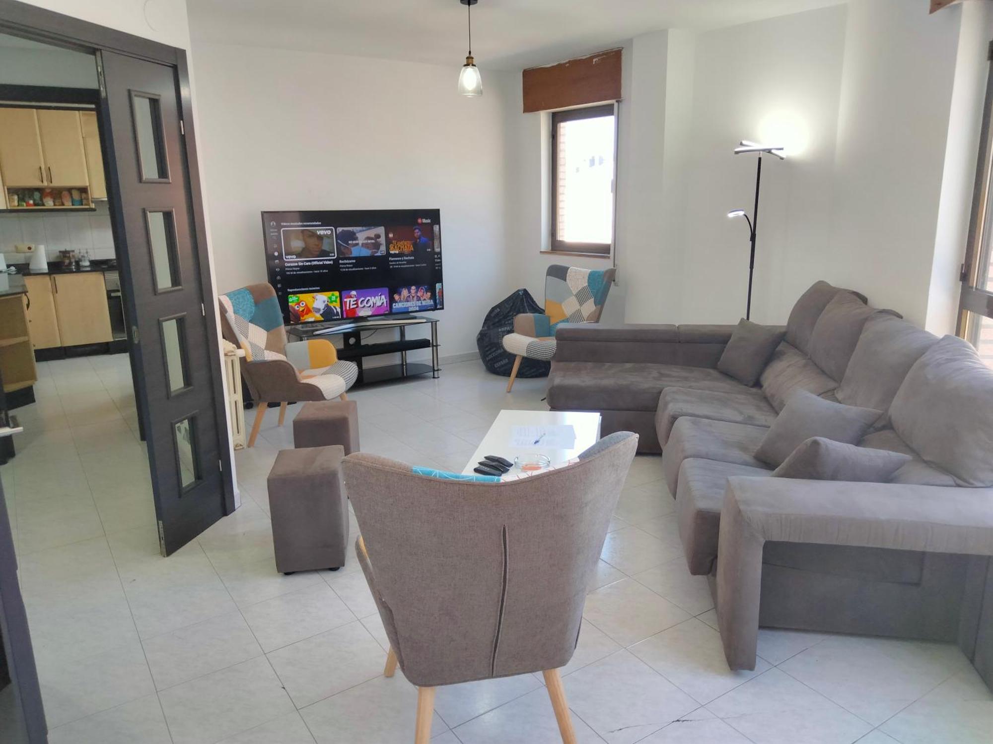 Jaen Apartment Понферада Екстериор снимка